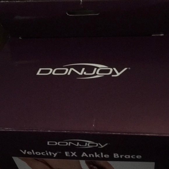COPY - NWT,NIB,Donjoy LEFT MEDICAL Ankle Brace, Size Small. See pics,Never used - Picture 5 of 8
